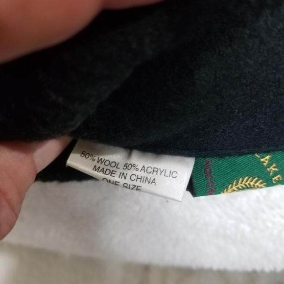 Lake of the Isles wool beanie hat - Picture 3 of 5